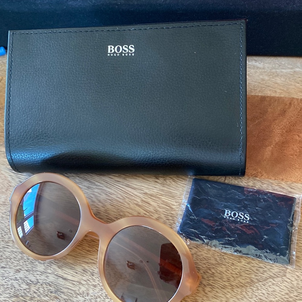 Hugo Boss Round Sunglasses